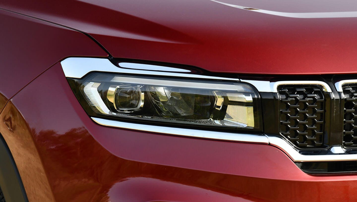 エクステリア｜Commander（コマンダー）｜Jeep®